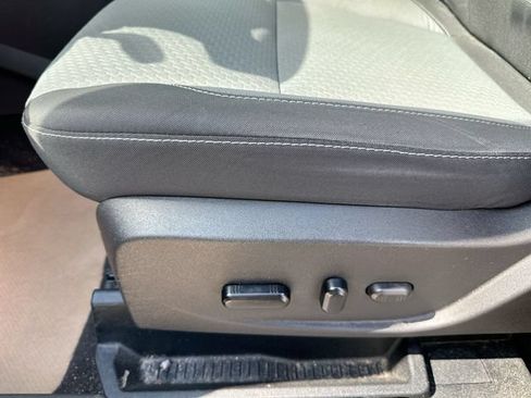 Used 2019 Ford Escape SE FWD image 38
