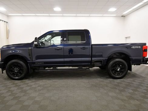 Used 2023 Ford F250 Lariat w/ Black Appearance Package AWD/4WD image 4