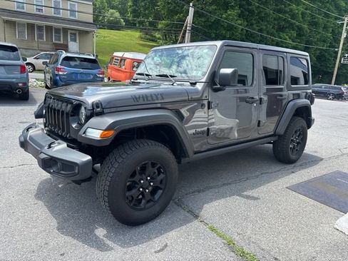 Used 2021 Jeep Wrangler Unlimited Sport AWD/4WD image 3