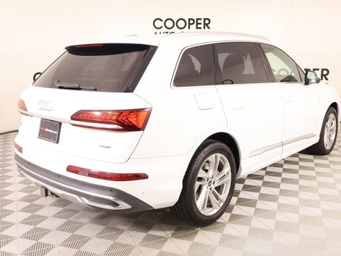 Used 2021 Audi Q7 3.0T Prestige w/ Prestige Package AWD/4WD image 23