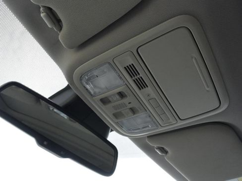 Used 2015 Honda Odyssey Touring Elite image 50