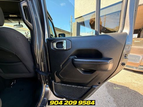 Used 2023 Jeep Wrangler Unlimited Sport AWD/4WD image 36