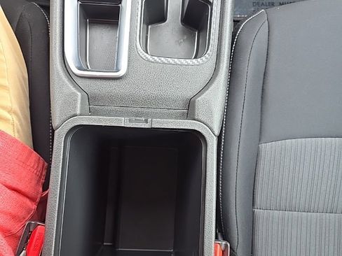 Used 2024 Nissan Sentra SV image 31