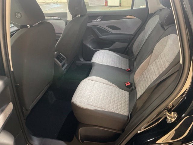 Certified 2025 Volkswagen Tiguan S AWD/4WD image 11