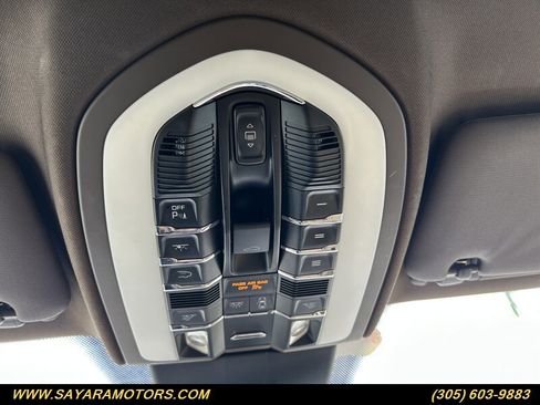 Used 2015 Porsche Cayenne S image 30