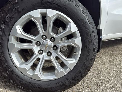 Used 2023 Chevrolet Silverado 1500 LTZ image 9