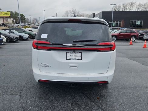 New 2026 Chrysler Pacifica Pinnacle w/ Trailer Tow Group image 7