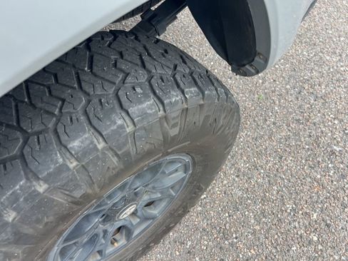 Used 2019 Toyota Tacoma SR5 image 5