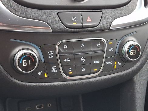 Used 2024 Chevrolet Equinox LT image 15