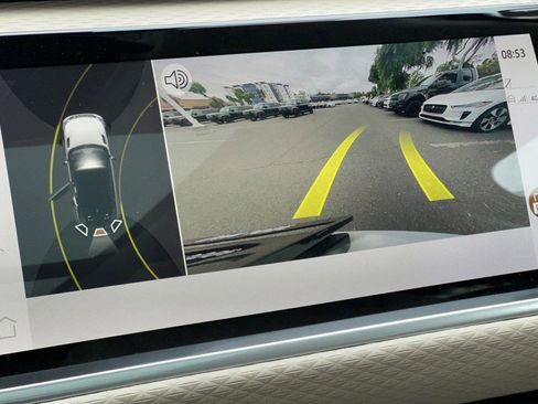 Certified 2022 Land Rover Range Rover Velar R-Dynamic S AWD/4WD image 26