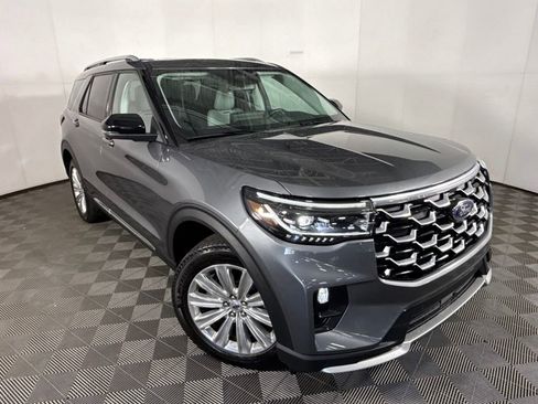 Used 2025 Ford Explorer Platinum w/ LUX Leather Package AWD/4WD image 2