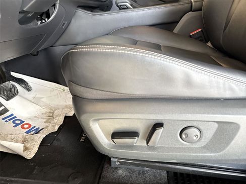 Used 2023 Nissan Rogue SL w/ SL Premium Package image 14