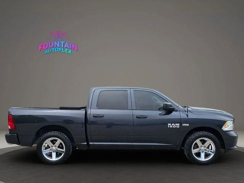 Used 2018 RAM 1500 Express w/ Express Value Package AWD/4WD image 8