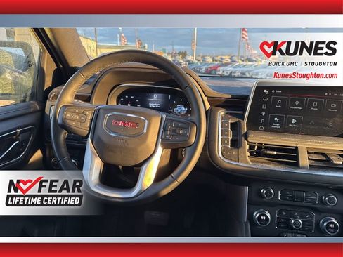 Used 2023 GMC Yukon XL SLE image 40