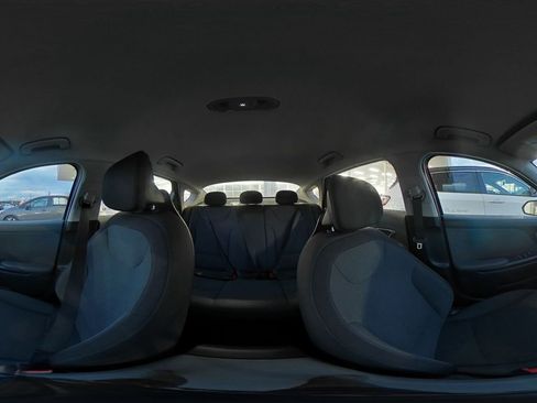 Used 2025 Kia K4 LXS image 41