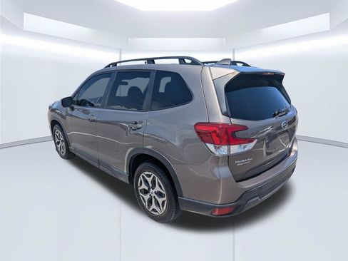 Used 2023 Subaru Forester Premium AWD/4WD image 8