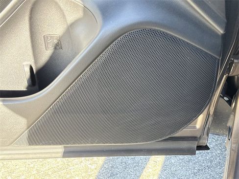 Used 2023 Subaru Forester Premium image 15