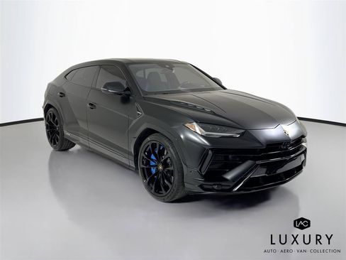 Used 2024 Lamborghini Urus S AWD/4WD image 3