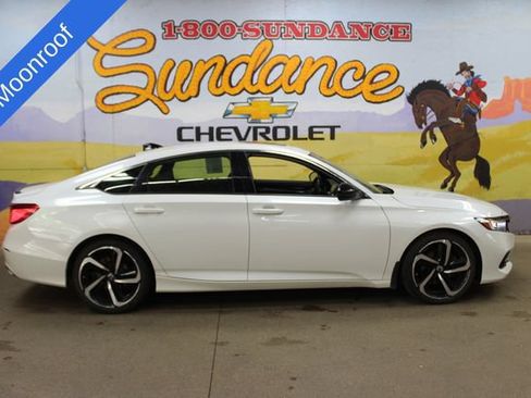 Used 2022 Honda Accord Sport image 1