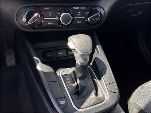 Certified 2022 Kia Soul LX w/ Technology Package image 21