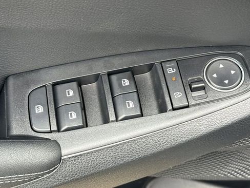 New 2026 Kia Seltos S FWD image 13
