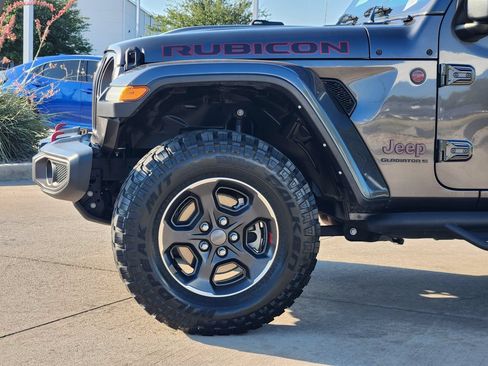 Used 2023 Jeep Gladiator Rubicon w/ LED Lighting Group AWD/4WD image 8