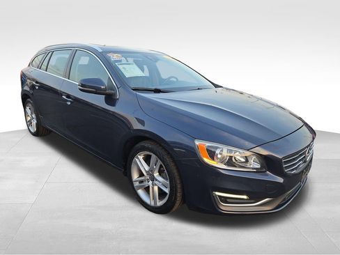 Used 2015 Volvo V60 T5 Premier image 7