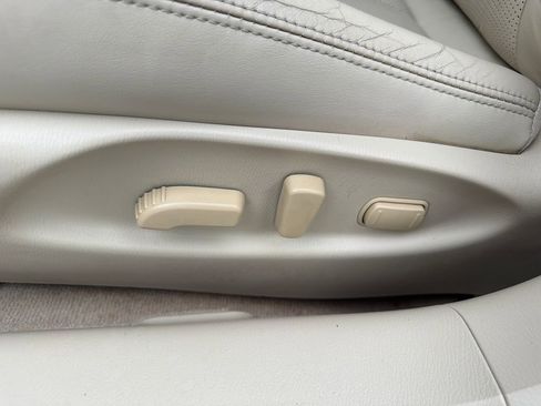 Used 2015 INFINITI Q70 3.7 RWD image 20