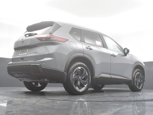 New 2026 Nissan Rogue SV w/ SV Premium Package image 31