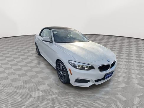 Used 2020 BMW 230i Convertible w/ M Sport Package image 2