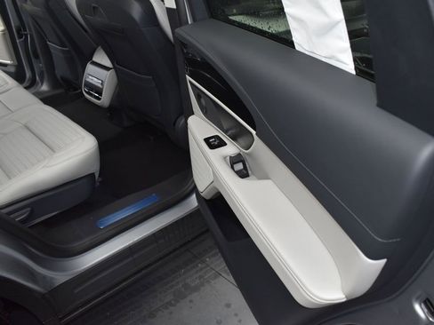 New 2026 Lincoln Nautilus Reserve w/ Jet Appearance Package image 15