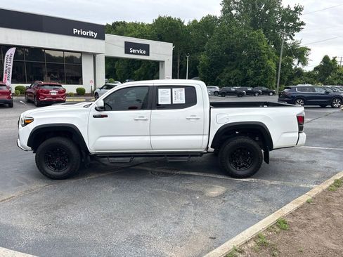 Used 2020 Toyota Tacoma TRD Pro AWD/4WD image 5