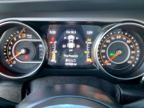 Used 2020 Jeep Gladiator Sport w/ Quick Order Package 24S AWD/4WD image 21