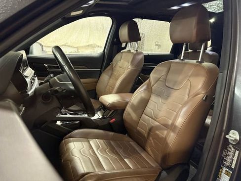 Used 2022 Kia Telluride SX w/ SX Prestige Package image 6