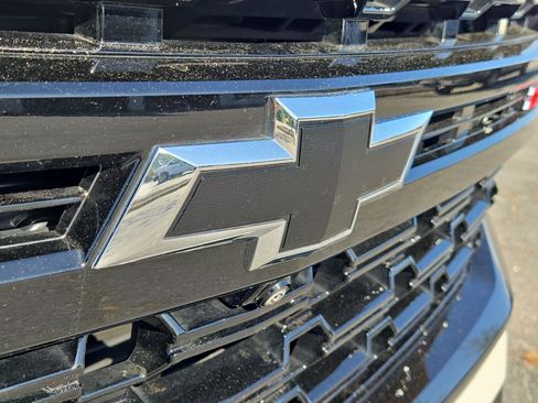 Used 2024 Chevrolet Tahoe Z71 w/ Luxury Package AWD/4WD image 6