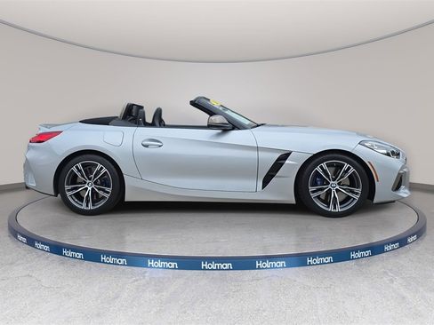 Used 2020 BMW Z4 M40i w/ Premium Package image 3