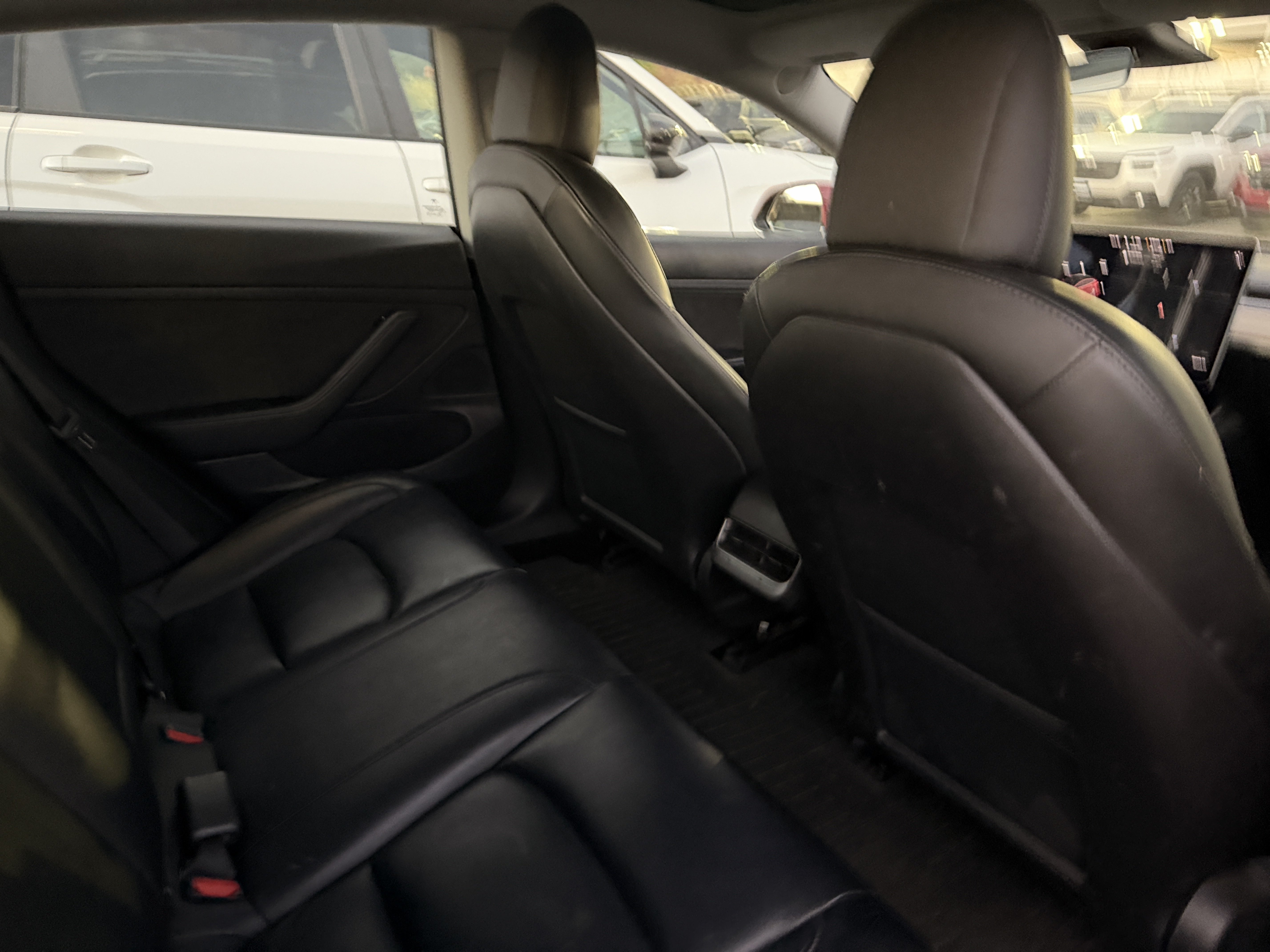 Used 2020 Tesla Model 3 Standard Range Plus RWD image 4
