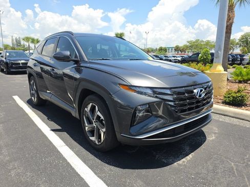 Used 2023 Hyundai Tucson SEL w/ Convenience Package FWD image 2