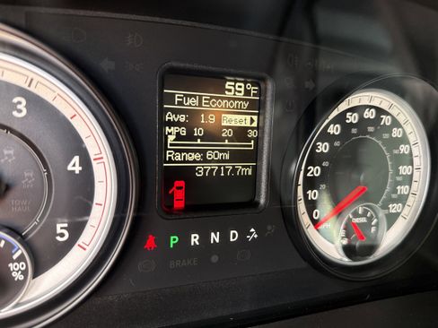 Used 2014 RAM 3500 Tradesman w/ Chrome Appearance Group image 7