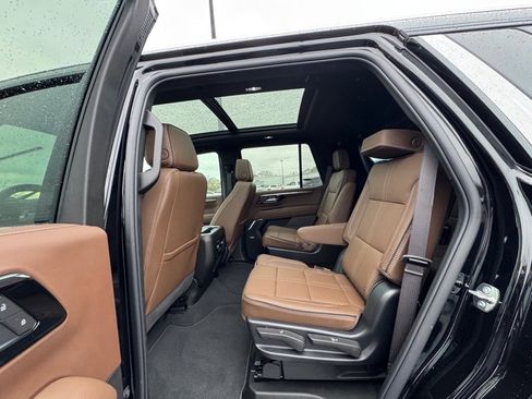 Used 2026 Chevrolet Tahoe High Country image 11