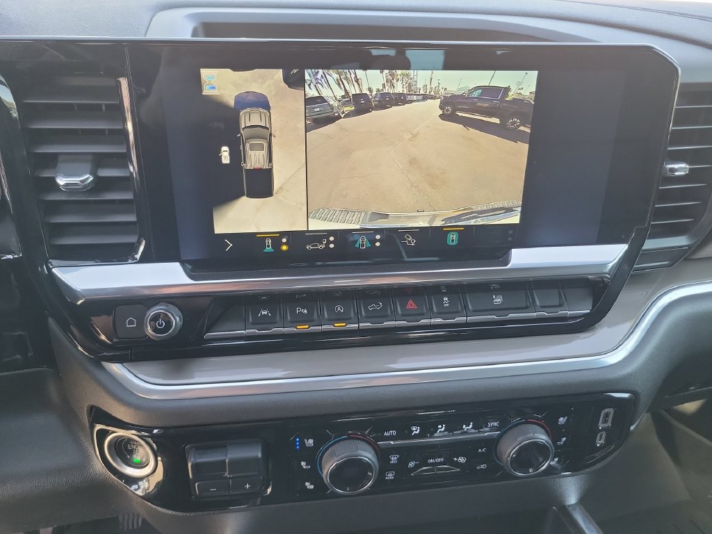 Certified 2022 Chevrolet Silverado 1500 High Country w/ Technology Package AWD/4WD image 14