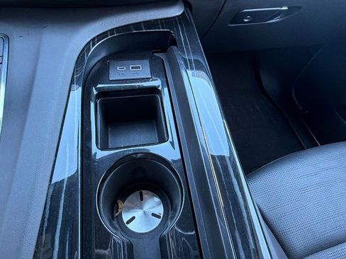 Used 2024 Cadillac Escalade ESV Sport w/ Touring Package image 25