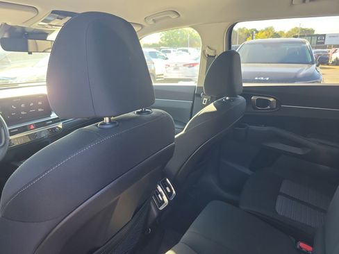 New 2026 Kia Sorento LX image 12