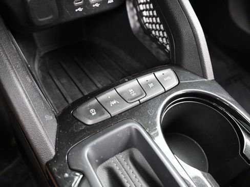 Used 2022 Chevrolet TrailBlazer LT w/ Driver Confidence Package image 19