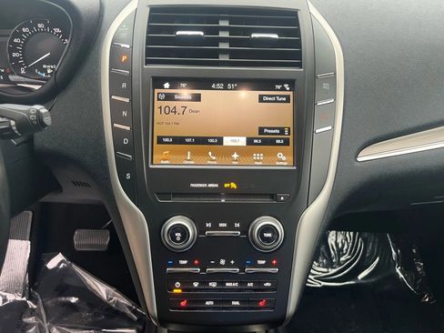 Used 2017 Lincoln MKC Select w/ Select Plus Package image 23