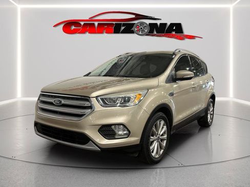 Used 2017 Ford Escape Titanium image 4