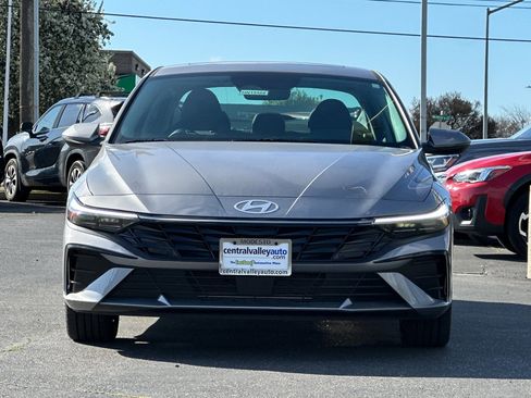New 2026 Hyundai Elantra Limited w/ Cargo Package FWD image 9