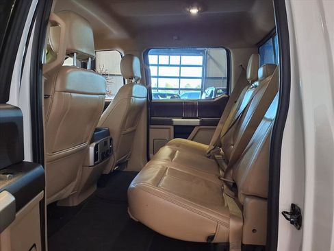 Used 2019 Ford F150 Lariat image 14