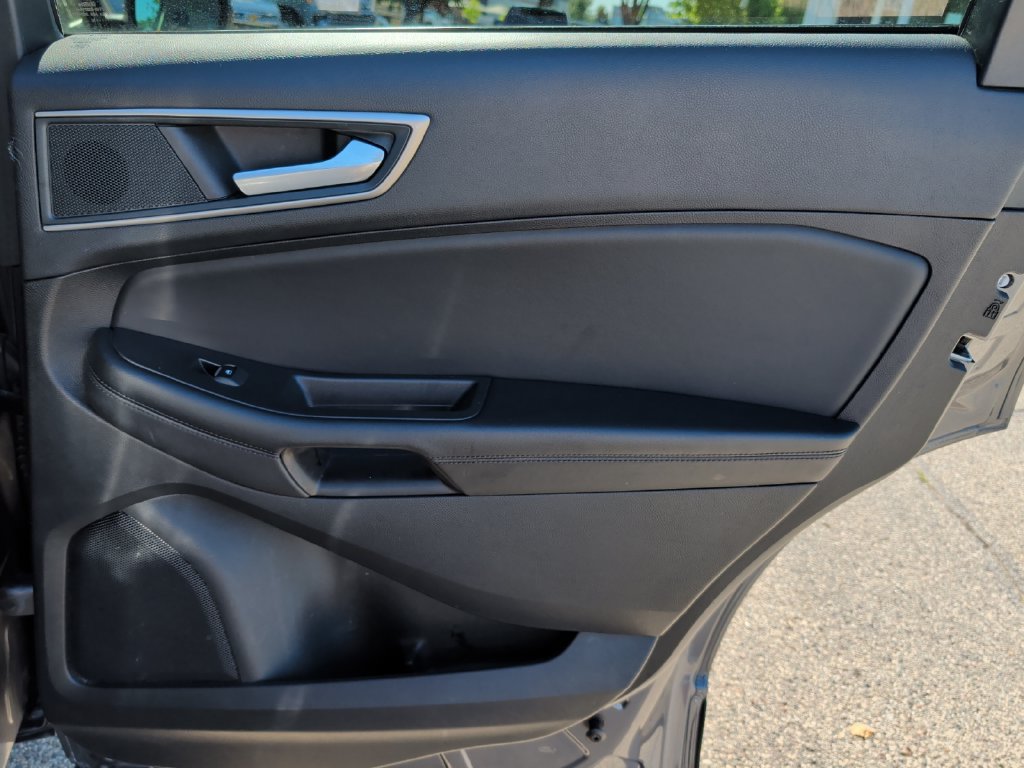 Used 2024 Ford Edge SEL AWD/4WD image 34