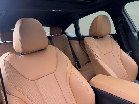 Certified 2025 BMW M440i image 23